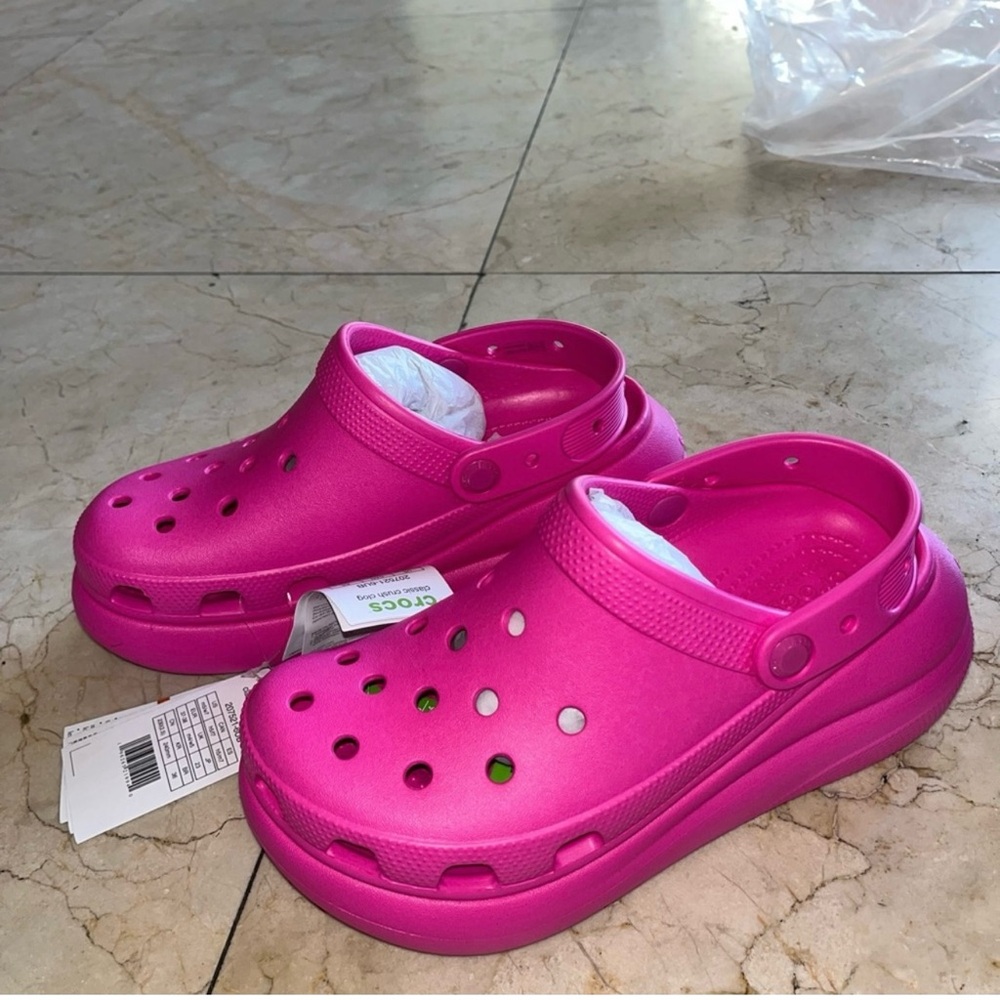 CROCS woman Sandals - Vibrant Pink